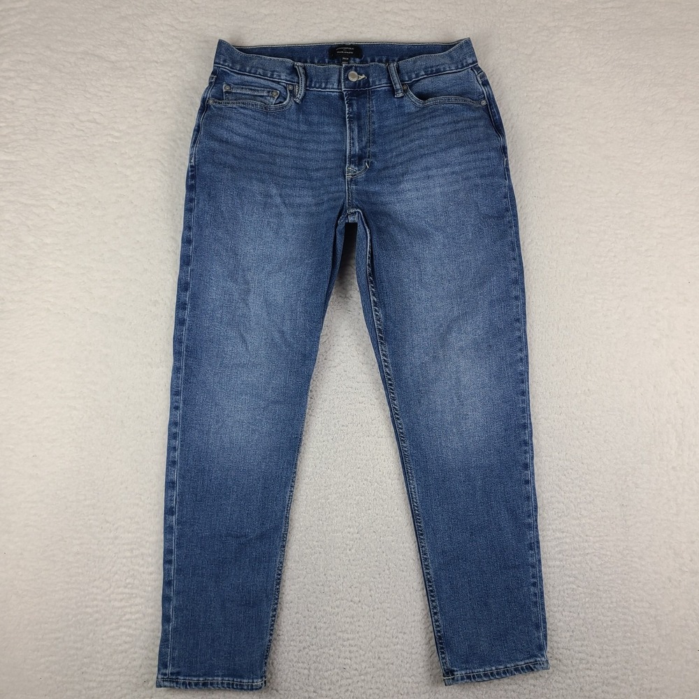 Banana Republic Jeans Mens 34x30 Blue Travel Athletic Medium Wash Denim